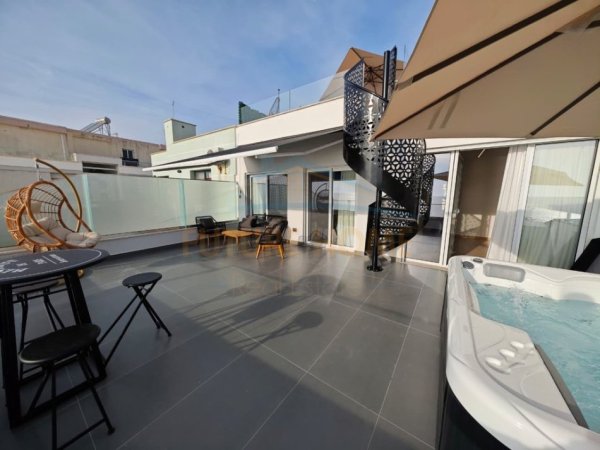 Durres, shitet apartament 2+1 Kati 5, 217 m² (Durres)