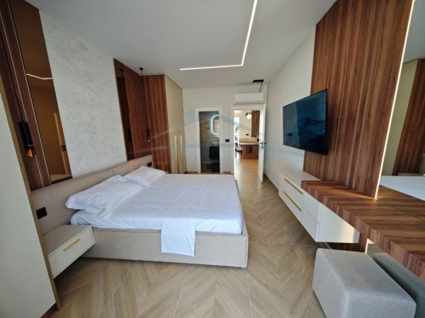 Durres, shitet apartament 2+1 Kati 5, 217 m² (Durres)