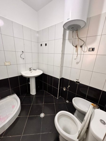 Qira, Apartament 2+1, Unaza e Re, Tirane.