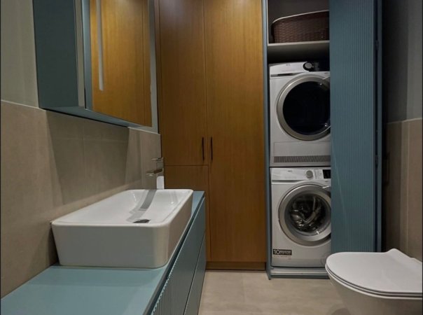 Tirane, jepet me qera apartament 2+1+Ballkon Kati 4, 100 m² 1.350 € (Rruga e ullishtes)