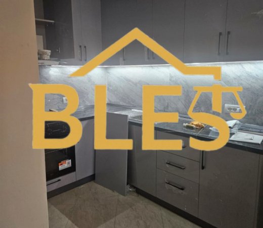 Tirane, jepet me qera apartament 2+1 Kati 7, 350 € (Vasil Tromara)