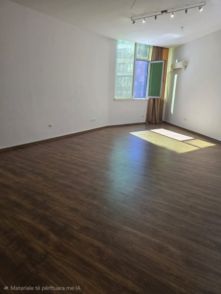 Tirane, jepet me qera ambjent biznesi , 70 m² 50.000Lek (Qendër, Tiranë)