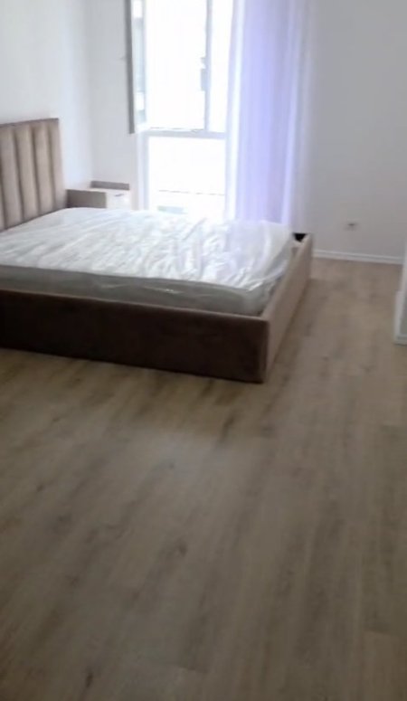 Tirane, jepet me qera apartament 2+1+post parkimi Kati 2, 84 m² 500 € (Univers City)