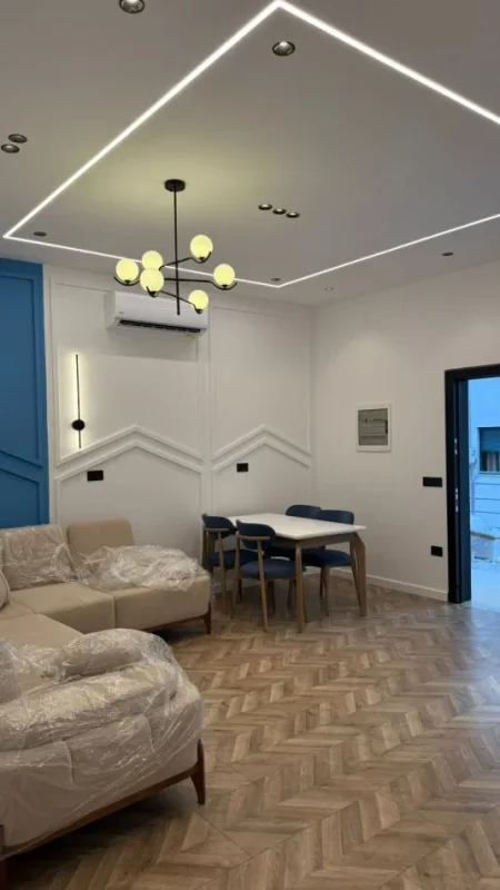 Tirane, jepet me qera apartament 2+1 Kati 2, 80 m² 900 € (kodra diellit)