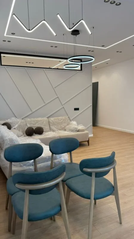 Tirane, jepet me qera apartament 2+1 Kati 2, 80 m² 900 € (kodra diellit)