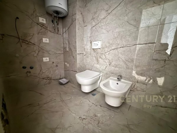 Kavaje, shitet apartament duplex 2+1 Kati 0, 119 m² 143.000 € (Golem)