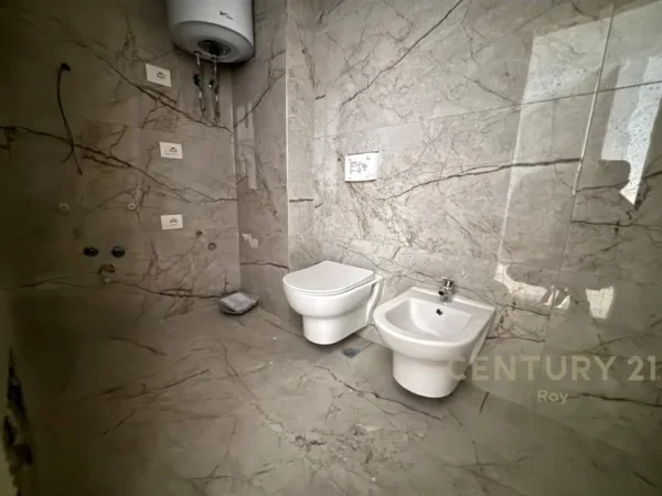 Kavaje, shitet apartament duplex 2+1 Kati 0, 119 m² 143.000 € (Golem)