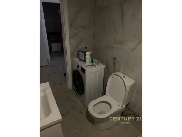 Kavaje, shitet apartament 1+1 Kati 3, 64 m² 97.000 € (Shkembi i Kavajes)