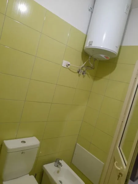 Tirane, jepet me qera apartament 1+1+Ballkon Kati 2, 66 m² 400 € (Rruga:Sotir Caci,Fresku)