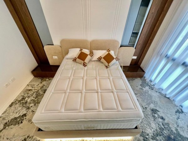 Tirane, jepet me qera apartament 1+1 Kati 3, 77 m² 1.200 € (Parku Liqenit Artificial)