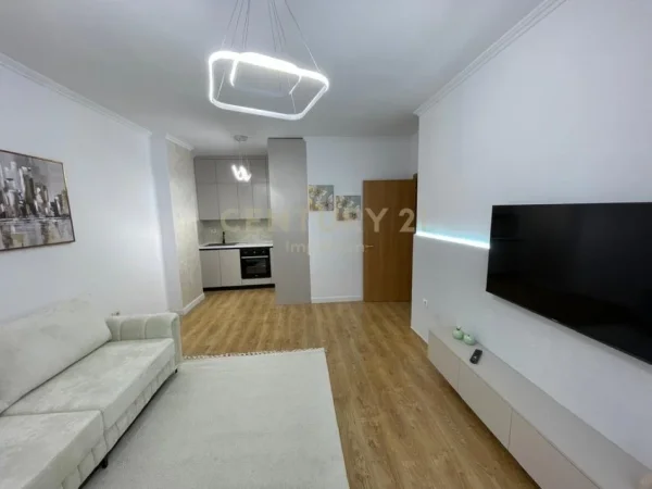 Tirane, shes apartament 1+1 Kati 8, 63 m² 109.000 € (Astir)