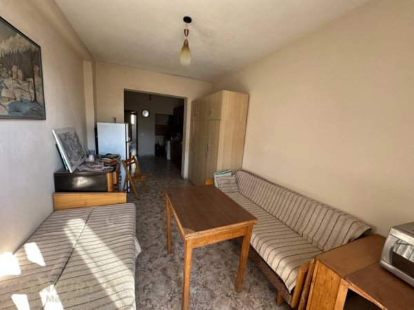 Tirane, jepet me qera apartament 3+1 Kati 4, 114 m² 600 € (Shkolla Emin Duraku)