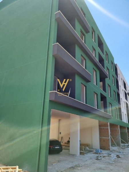 Tirane, shitet apartament 1+1+Ballkon Kati 3, 67 m² 64.000 € (KAMEZ)