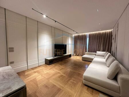 Tirane, shitet apartament 2+1 , 211 m² 1.290.000 € 