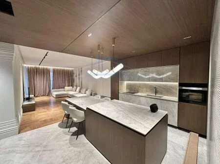 Tirane, shitet apartament 2+1 , 211 m² 1.290.000 € 