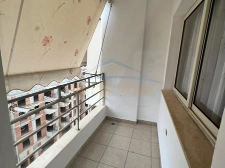 Tirane, shitet apartament 2+1 Kati 3, 103 m² 265.000 € 
