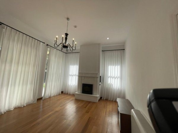 Tirane, jepet me qera Vile 4+1 , 335 m² 4.300 € (TEG)