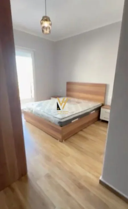 Tirane, shitet apartament 2+1+Ballkon Kati 5, 105 m² 125.000 € (KAMEZ)