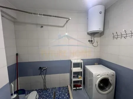 Tirane, jepet me qera apartament 1+1 Kati 3, 73 m² 450 € 