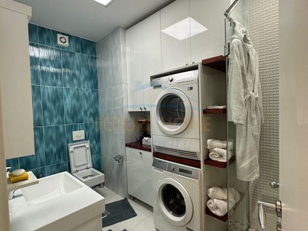 Tirane, shitet apartament 2+1 Kati 19, 79 m² 455.000 € 