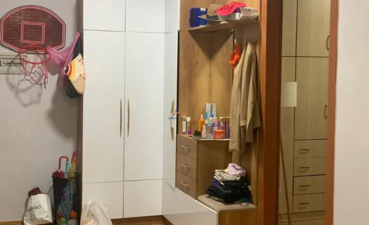 Tirane, jepet me qera apartament 2+1+Ballkon Kati 3, 115 m² 550 € (YZBERISHT)