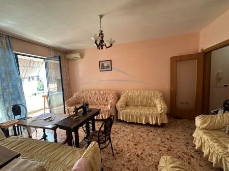 Tirane, shitet apartament 1+1 Kati 4, 66 m² 140.000 € 
