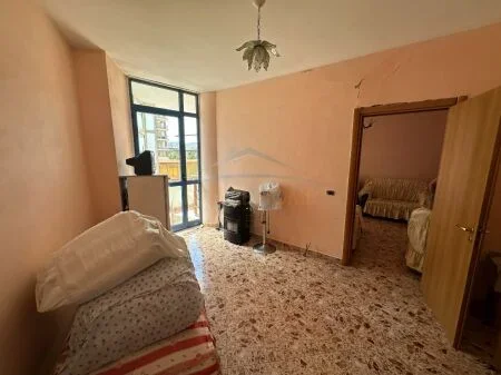 Tirane, shitet apartament 1+1 Kati 4, 66 m² 140.000 € 