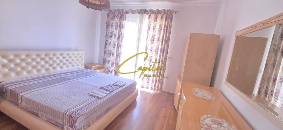 Tirane, jepet me qera apartament 3+1 Kati 2, 120 m² 700 € (RRUGA FROSINA PLAKU)