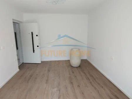 Tirane, shitet garsonier Kati 3, 30 m² 95.000 € 
