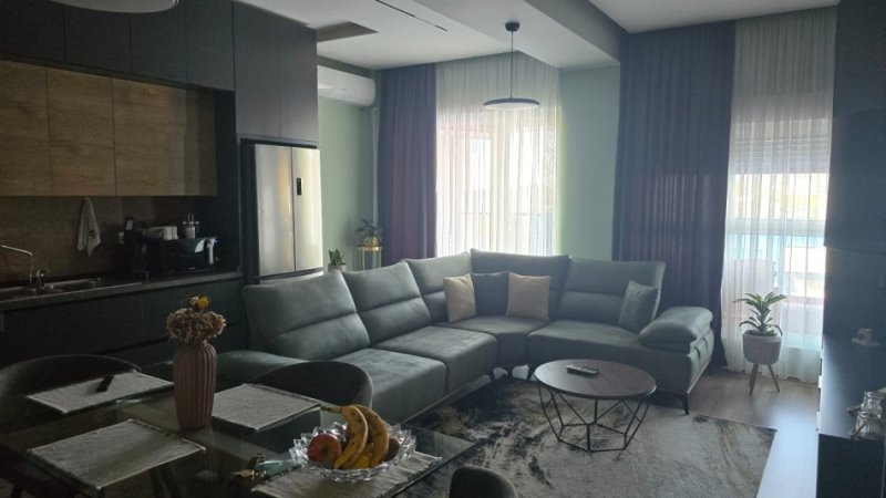 Tirane, shitet apartament 1+1 , 78 m² 160.000 €