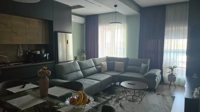 Tirane, shitet apartament 1+1 , 78 m² 160.000 €