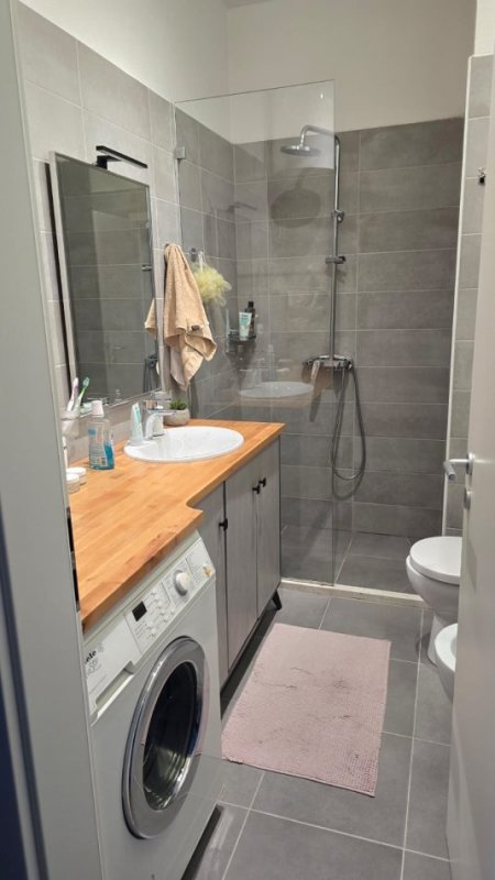 Tirane, shitet apartament 1+1 , 78 m² 160.000 €