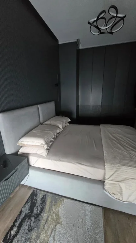 Tirane, shitet apartament 1+1 , 78 m² 160.000 €