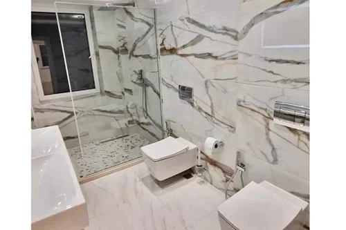 Tirane, jepet me qera apartament 3+1 , 104 m² 900 € (Mine Peza)