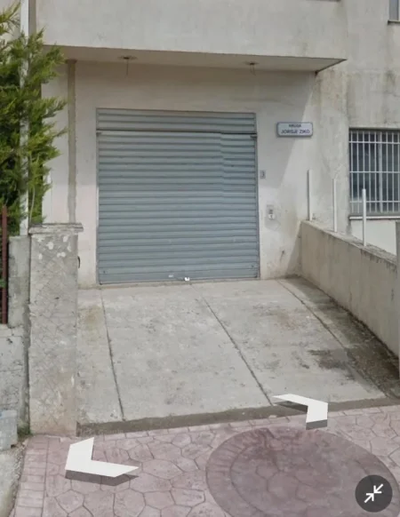 Tirane, jepet me qera ambjent biznesi Kati 0, 105 m² 550 € (Rruga Sabaudin Gabrani)