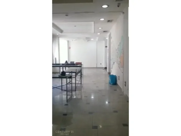 Tirane, shitet ambjent biznesi Kati 2, 356 m² 1.500.000 € (Blloku)