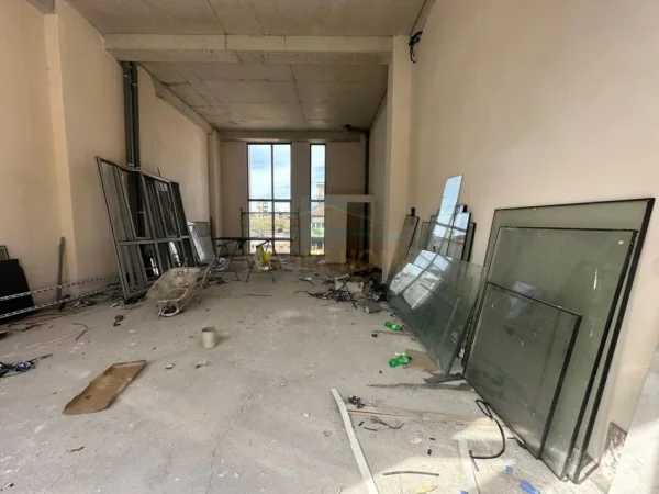 Tirane, jepet me qera 1 Katshe Kati 0, 82 m² 1.000 € 