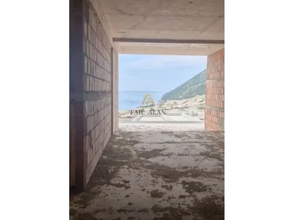 Dhermi - Palase, shitet apartament 2+1 Kati 6, 142 m² 537.100 € (Palase)