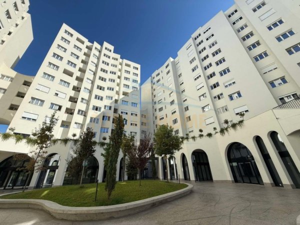 Tirane, jepet me qera apartament 2+1 Kati 7, 98 m² 700 € 