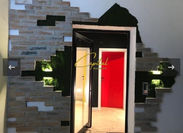 Tirane, jepet me qera zyre Kati 1, 112 m² 1.000 € (RRUGA E DURRESIT)