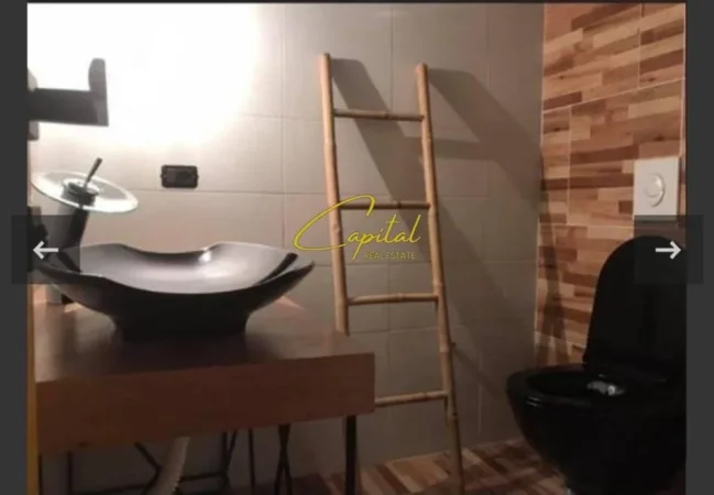 Tirane, jepet me qera zyre Kati 1, 112 m² 1.000 € (RRUGA E DURRESIT)