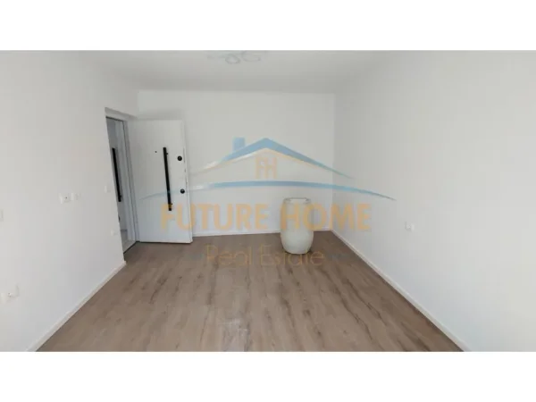 Tirane, shitet garsonier 1+1 Kati 3, 30 m² 95.000 € (MYSLYM SHYR)