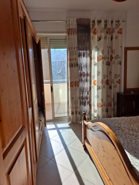 Tirane, jepet me qera apartament 2+1+2 Kati 7, 110 m² 800 € (Optika Roma, Pazari i Ri)