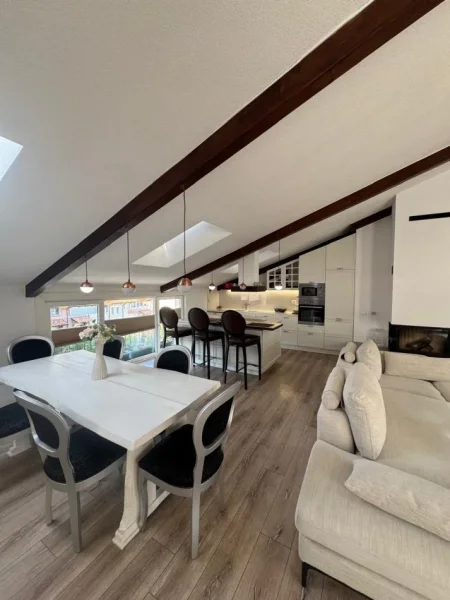 Tirane, jepet me qera apartament+verande | Penthouse 2 Katshe Kati 1, 250 m² 2.200 € (Secret Garden-Penthouse,TEG)
