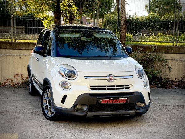 Tirane, shes makine Fiat 500 L Benzin, e bardhë automatik Klima 151.000 km 7.200 €