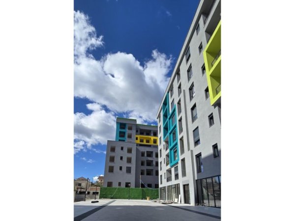 Tirane, shitet apartament 1+1 Kati 5, 78 m² 85.000 € (Paskuqan)