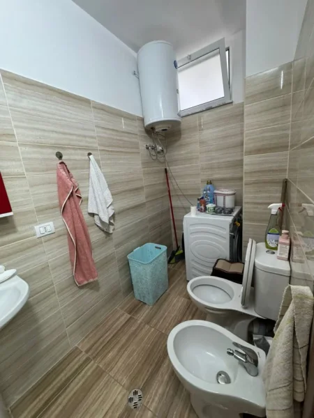 Durres, shitet apartament 2+1 Kati 8, 120 m² 135.000 € (Shkozet)
