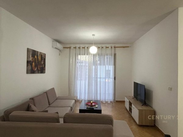 Tirane, jepet me qera apartament 2+1 Kati 4, 80 m² 550 € (Astir)