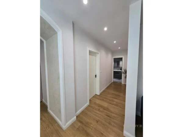Tirane, jepet me qera apartament Kati 6, 116 m² 1.500 € (Ish Blloku)
