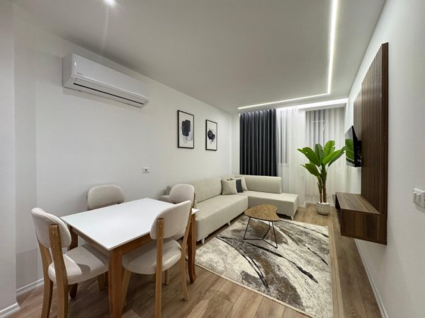 Tirane, shitet apartament 1+1 Kati 5, 70 m² 178.000 € (Rruga Fortuzi)